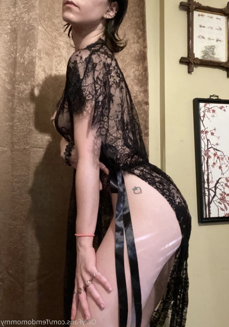 𝐹𝑒𝓂𝒹𝑜𝓂𝑜𝓂𝓂𝓎 [ femdomommy ] Onlyfans leaked photo 7716912 on Hotleaks.tv