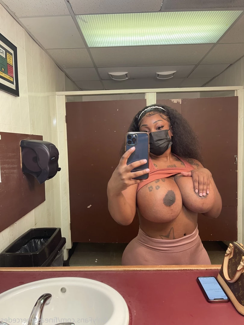 LITTLE MISS GOOD COOCHIE  🧚🏽‍♀️⚠️💦 [ fineassmercedes ] Onlyfans leaked photo 7469174 on Hotleaks.tv