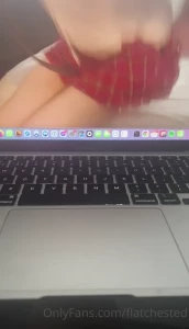 7636173