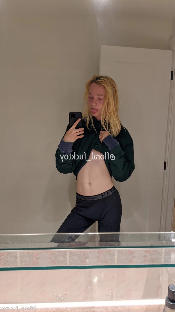 your floral fucktoy [ floral_fucktoy ] Onlyfans leaked photo 7668222 on Hotleaks.tv