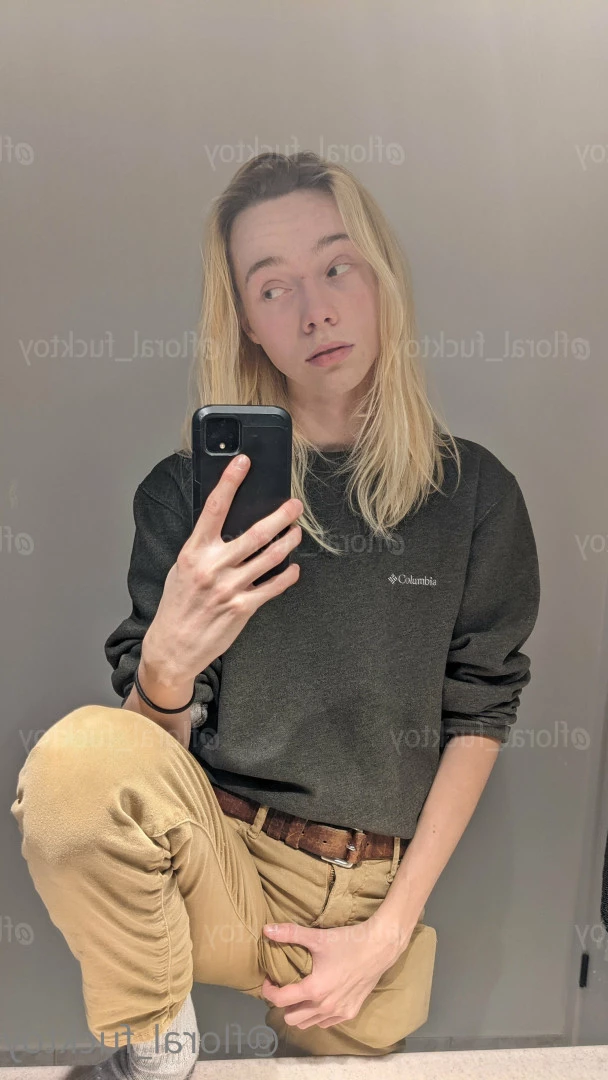 your floral fucktoy [ floral_fucktoy ] Onlyfans leaked photo 7668333 on Hotleaks.tv