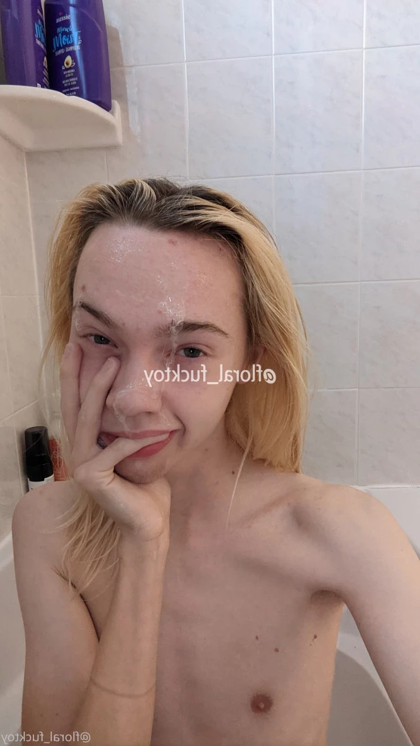your floral fucktoy [ floral_fucktoy ] Onlyfans leaked photo 7668376 on Hotleaks.tv