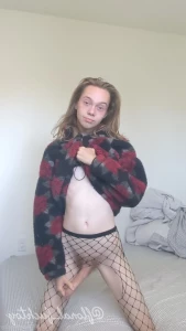 7668500