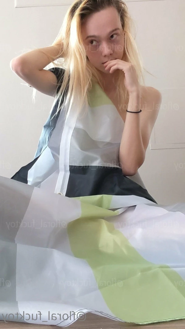 your floral fucktoy [ floral_fucktoy ] Onlyfans leaked photo 7668522 on Hotleaks.tv