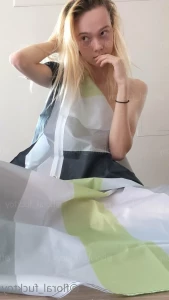 7668522