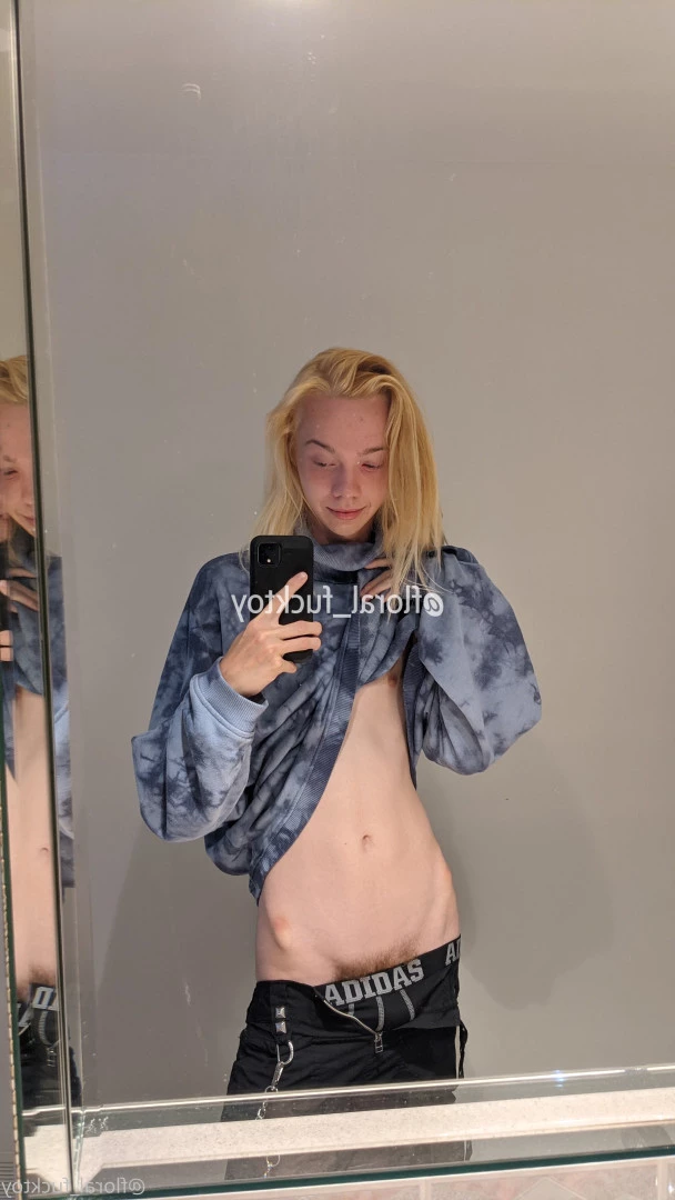 your floral fucktoy [ floral_fucktoy ] Onlyfans leaked photo 7668525 on Hotleaks.tv