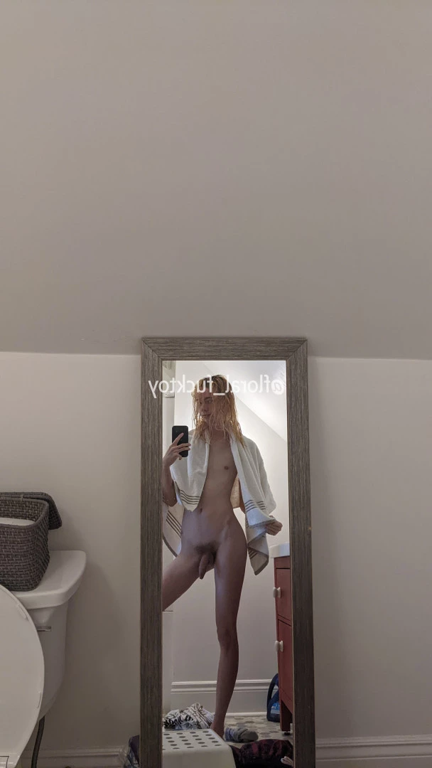 your floral fucktoy [ floral_fucktoy ] Onlyfans leaked photo 7668568 on Hotleaks.tv