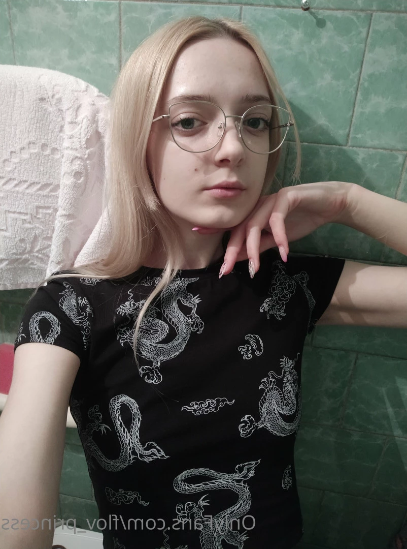Mini Princess 💖 [ flov_princess ] Onlyfans leaked photo 10551101 on Hotleaks.tv