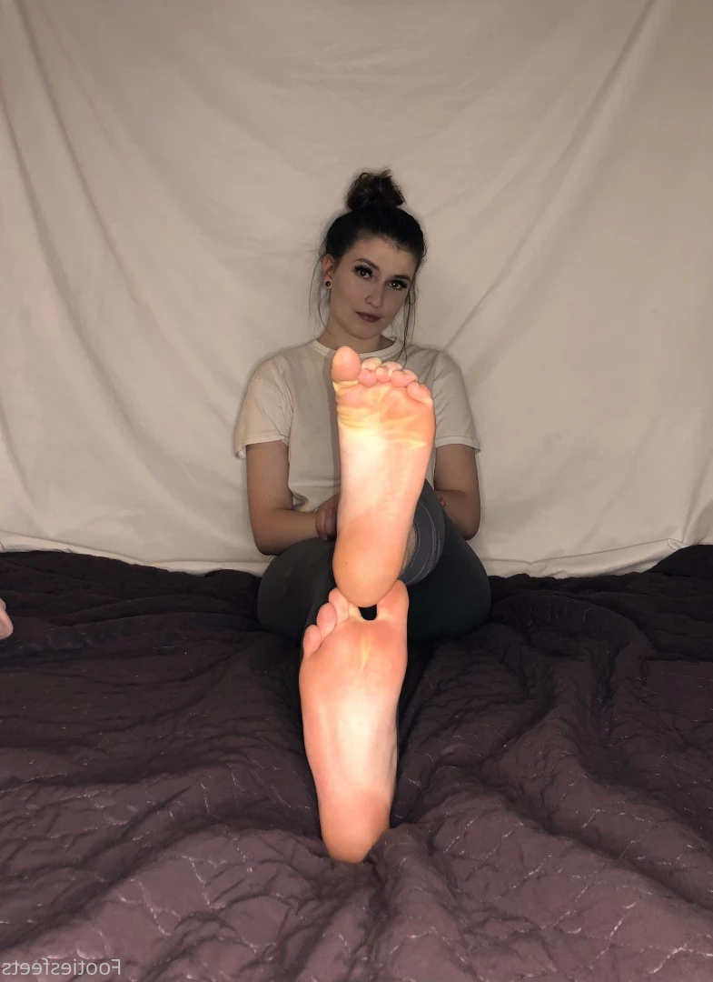 Delilah [ footiesfeets ] Onlyfans leaked photo 7414121 on Hotleaks.tv