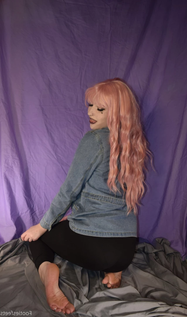 Delilah [ footiesfeets ] Onlyfans leaked photo 7426887 on Hotleaks.tv