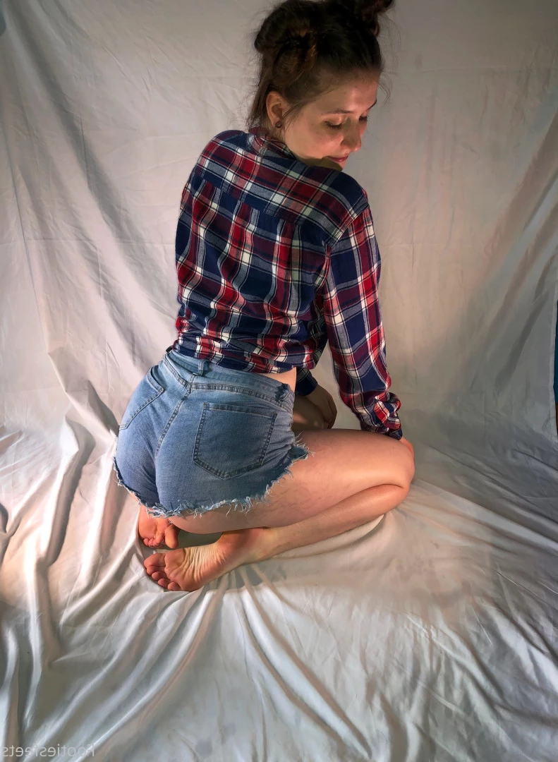 Delilah [ footiesfeets ] Onlyfans leaked photo 7455233 on Hotleaks.tv