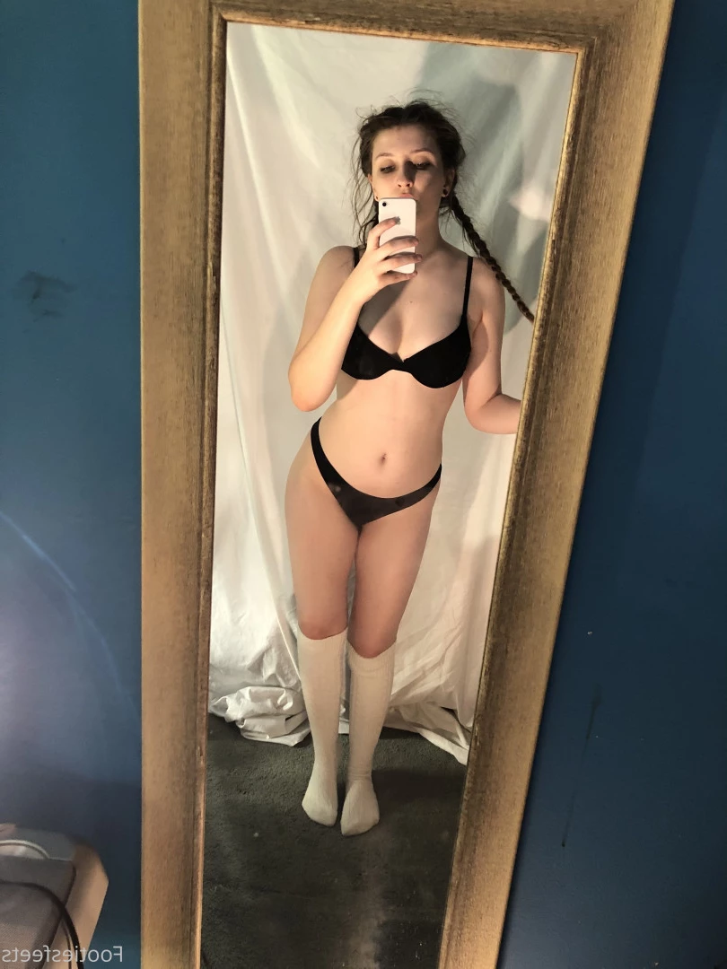 Delilah [ footiesfeets ] Onlyfans leaked photo 7463437 on Hotleaks.tv