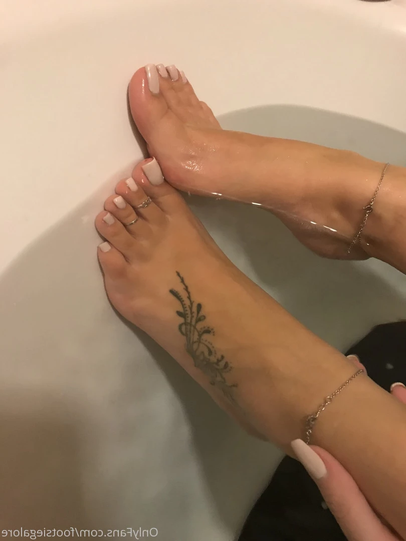 @footsiegalore [ footsiegalore ] Onlyfans leaked photo 7247253 on Hotleaks.tv