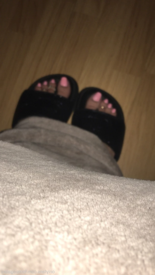 @footsiegalore [ footsiegalore ] Onlyfans leaked photo 7249919 on Hotleaks.tv