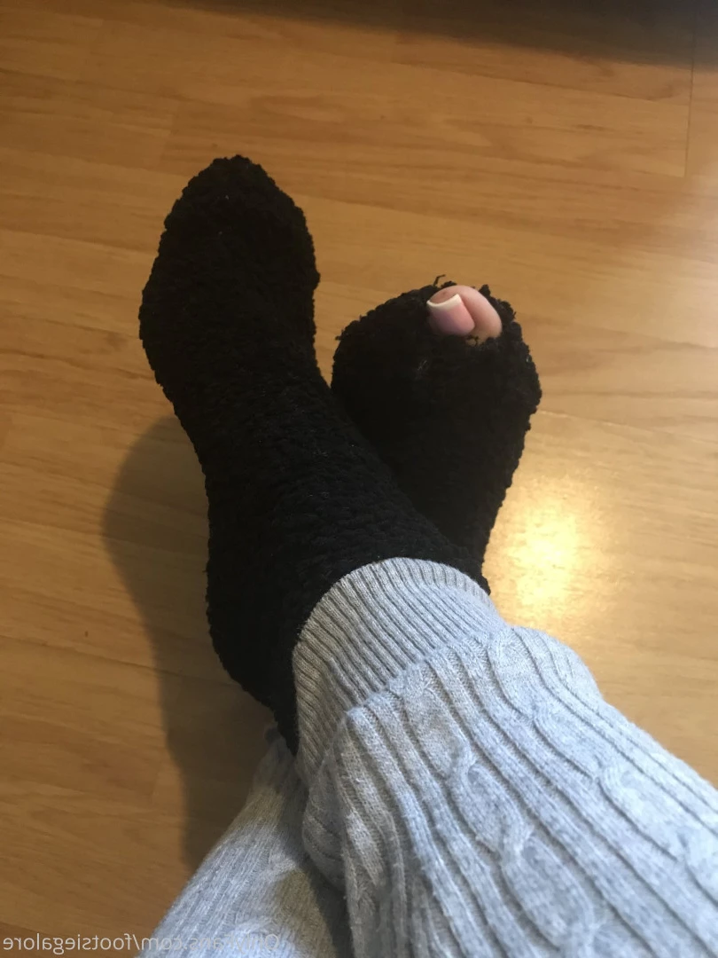 @footsiegalore [ footsiegalore ] Onlyfans leaked photo 7250060 on Hotleaks.tv