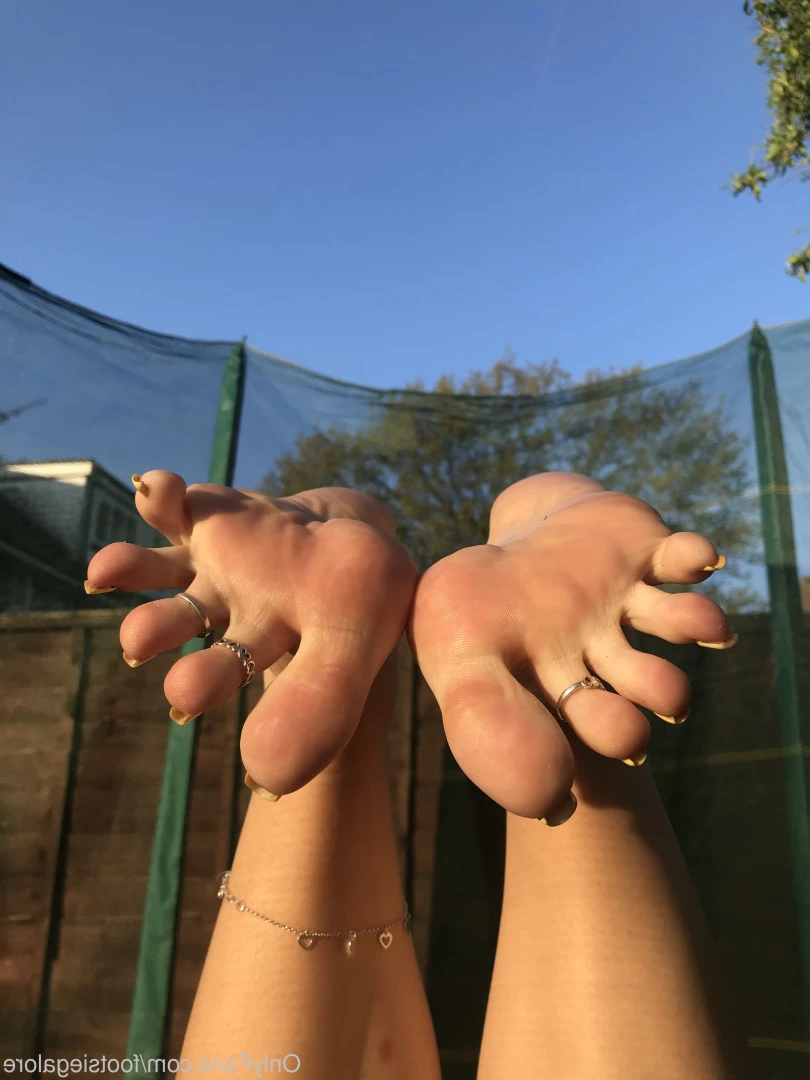 @footsiegalore [ footsiegalore ] Onlyfans leaked photo 7252924 on Hotleaks.tv