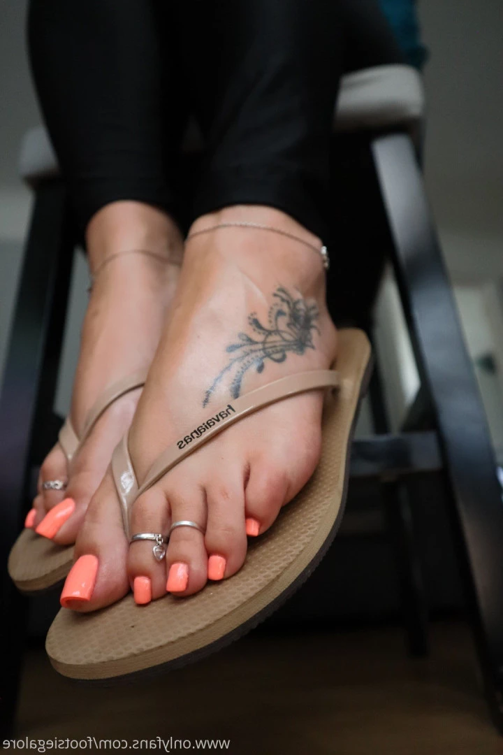 @footsiegalore [ footsiegalore ] Onlyfans leaked photo 7253992 on Hotleaks.tv