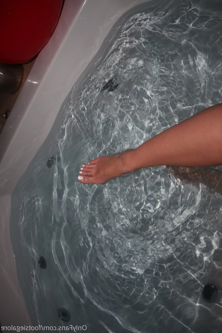 @footsiegalore [ footsiegalore ] Onlyfans leaked photo 7269489 on Hotleaks.tv