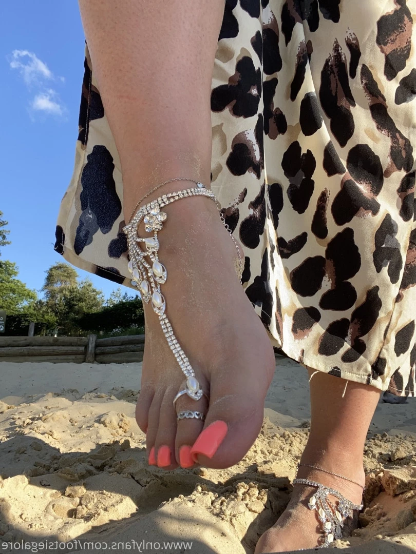 @footsiegalore [ footsiegalore ] Onlyfans leaked photo 7271417 on Hotleaks.tv