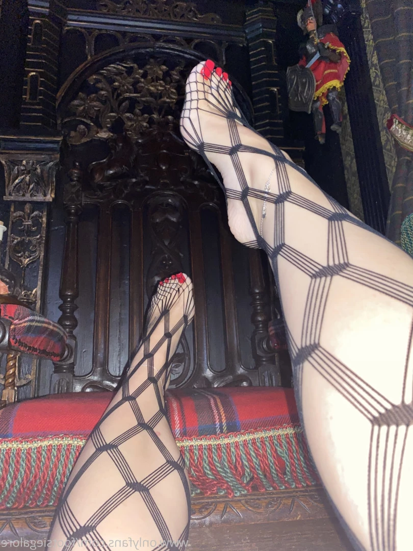 @footsiegalore [ footsiegalore ] Onlyfans leaked photo 7276491 on Hotleaks.tv
