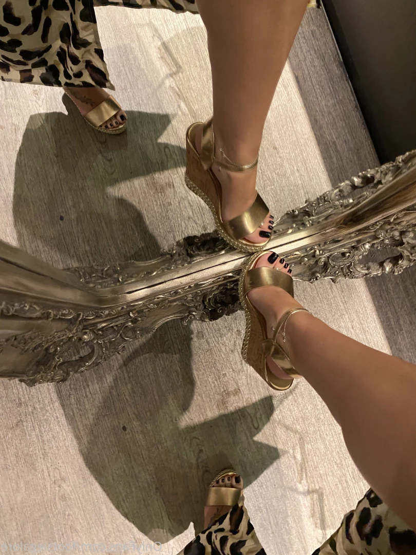 @footsiegalore [ footsiegalore ] Onlyfans leaked photo 7277221 on Hotleaks.tv