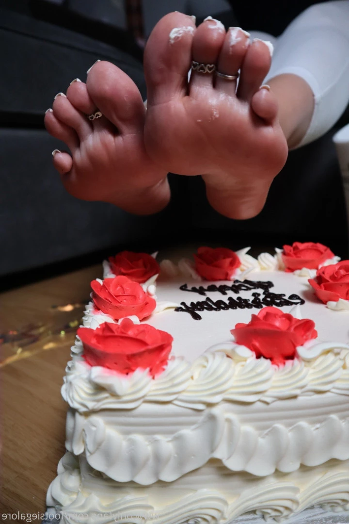 @footsiegalore [ footsiegalore ] Onlyfans leaked photo 7279838 on Hotleaks.tv