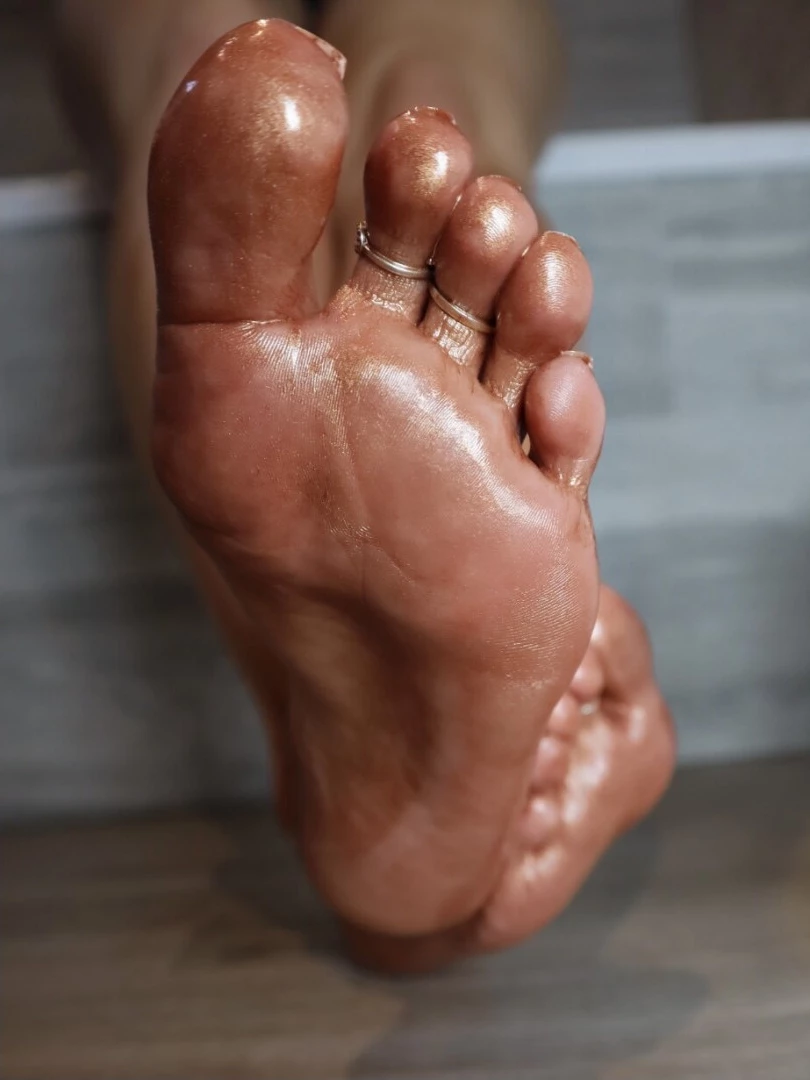 @footsiegalore [ footsiegalore ] Onlyfans leaked photo 7281060 on Hotleaks.tv