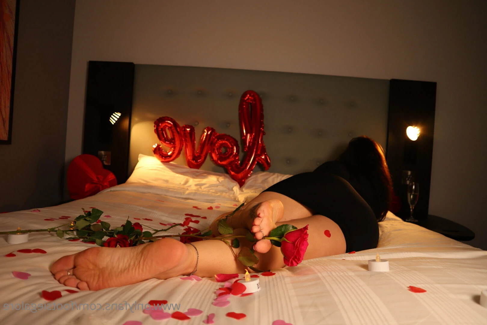 @footsiegalore [ footsiegalore ] Onlyfans leaked photo 7283744 on Hotleaks.tv