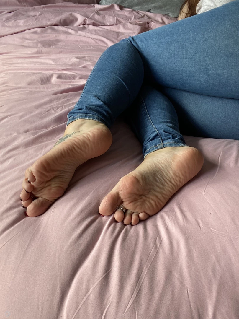 @footsiegalore [ footsiegalore ] Onlyfans leaked photo 7285261 on Hotleaks.tv