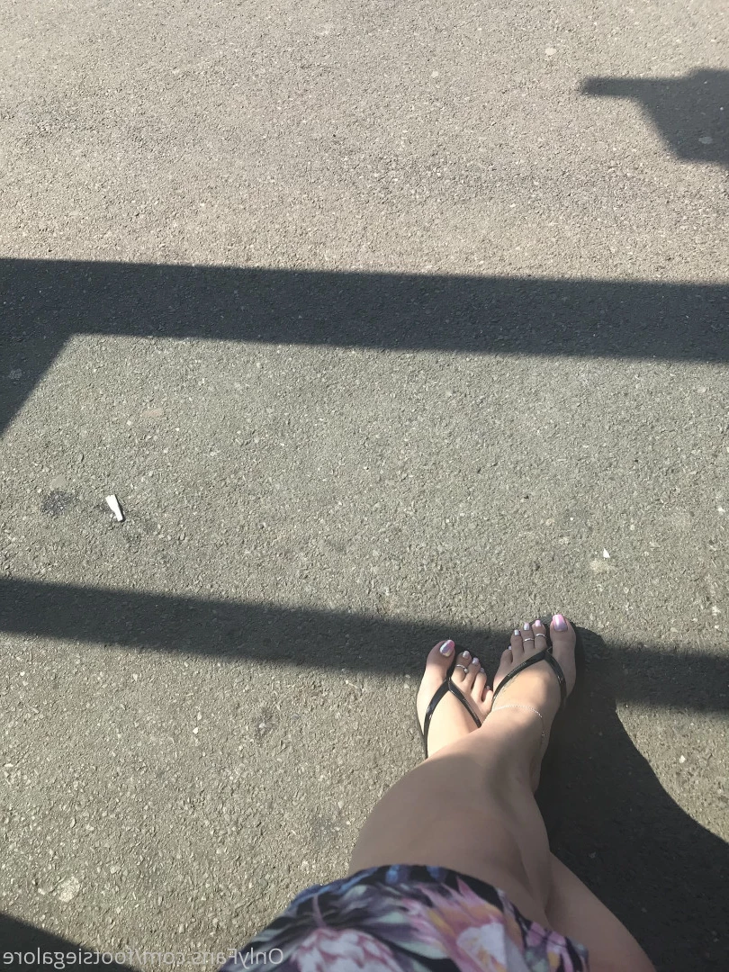 @footsiegalore [ footsiegalore ] Onlyfans leaked photo 7286331 on Hotleaks.tv