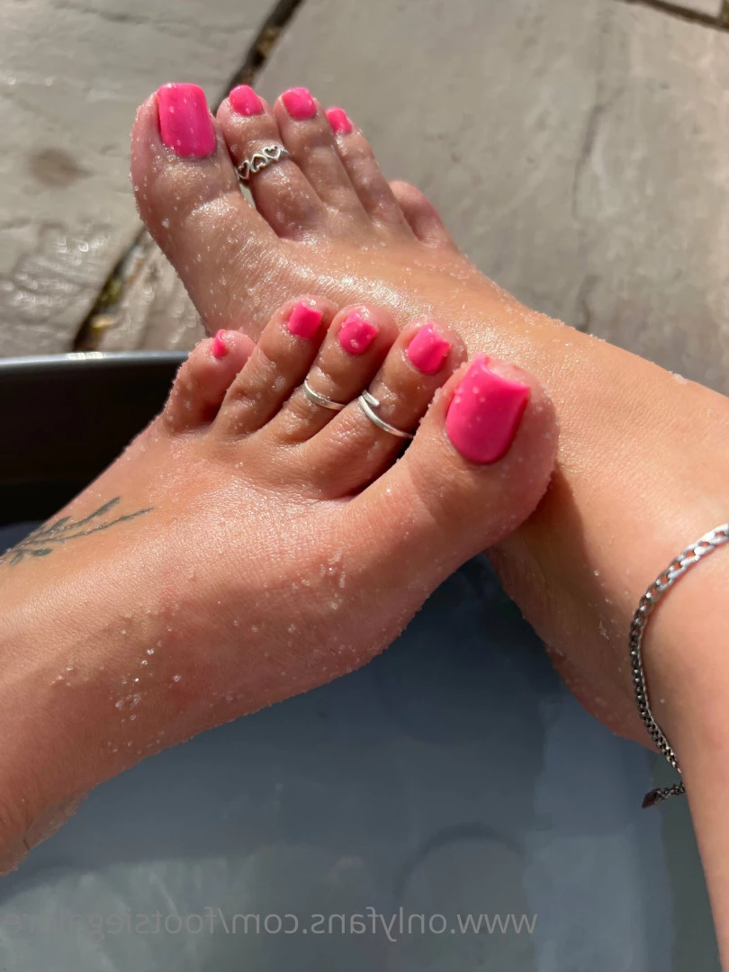 @footsiegalore [ footsiegalore ] Onlyfans leaked photo 7286904 on Hotleaks.tv