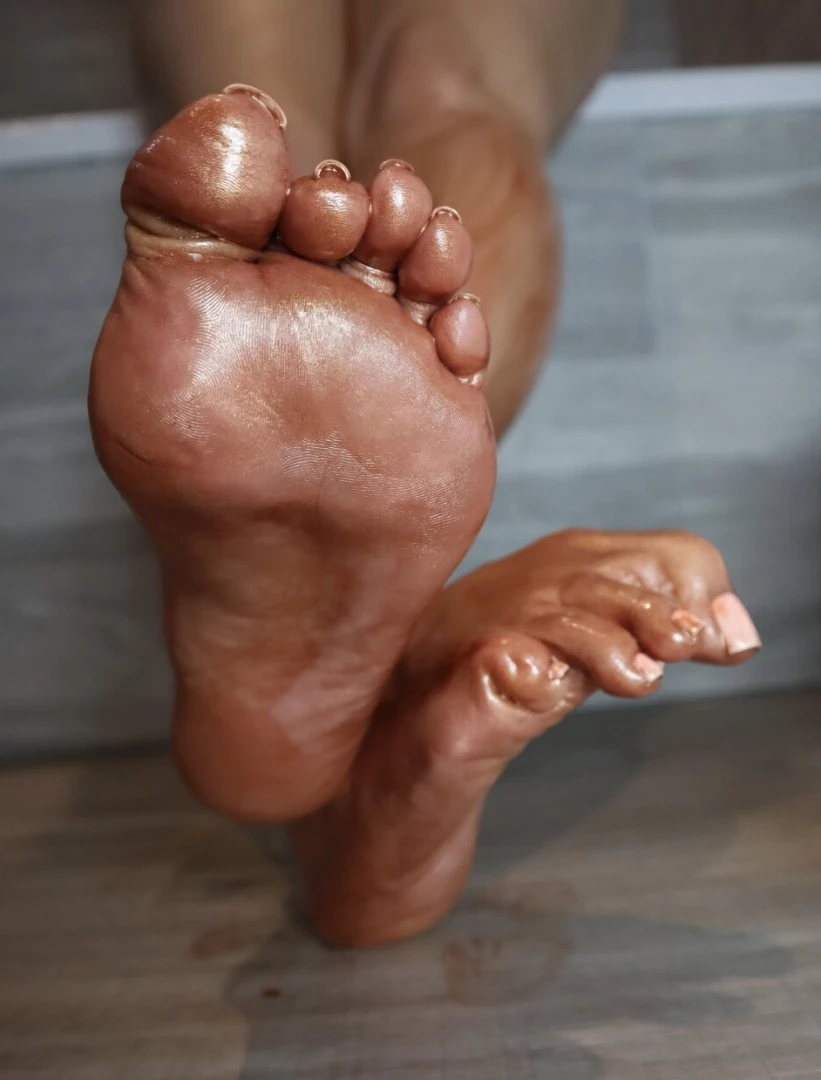 @footsiegalore [ footsiegalore ] Onlyfans leaked photo 7288354 on Hotleaks.tv