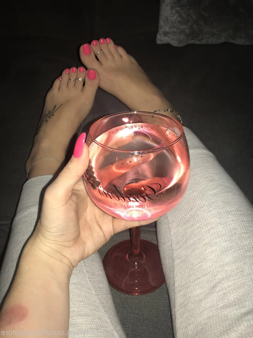 @footsiegalore [ footsiegalore ] Onlyfans leaked photo 7292946 on Hotleaks.tv