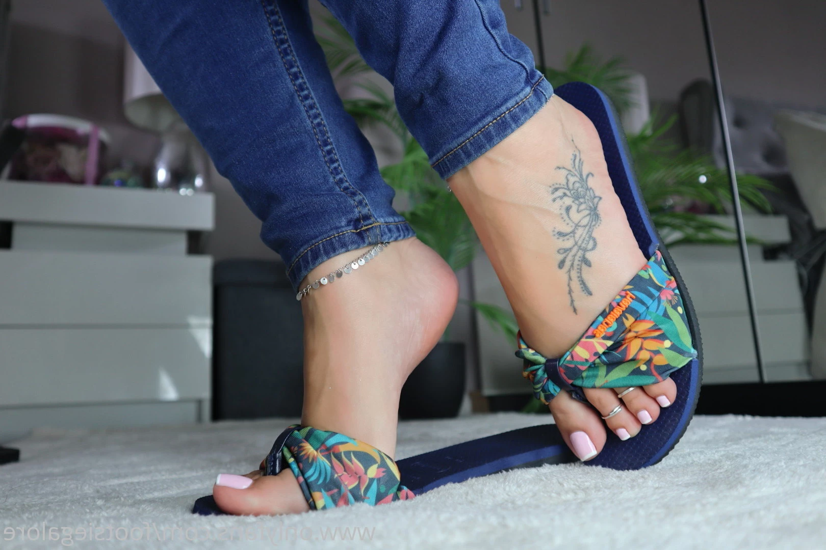 @footsiegalore [ footsiegalore ] Onlyfans leaked photo 7294587 on Hotleaks.tv