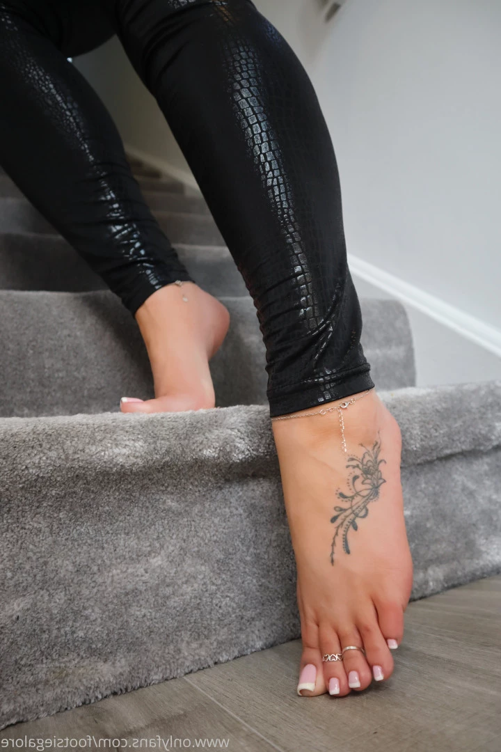 @footsiegalore [ footsiegalore ] Onlyfans leaked photo 7297606 on Hotleaks.tv