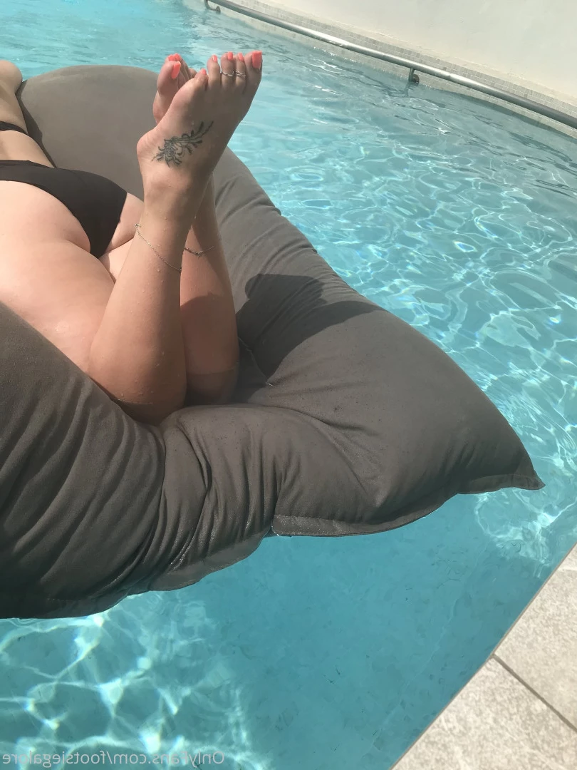 @footsiegalore [ footsiegalore ] Onlyfans leaked photo 7298581 on Hotleaks.tv