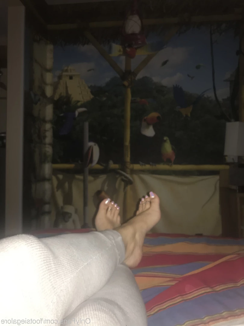 @footsiegalore [ footsiegalore ] Onlyfans leaked photo 7307210 on Hotleaks.tv