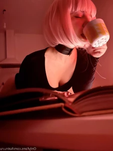 6404802