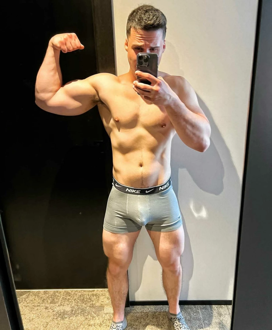 FREE GAY ONLYFANS • DENNIS NICKOLERO [ freegayonlyfans ] Onlyfans leaked photo 7521360 on Hotleaks.tv
