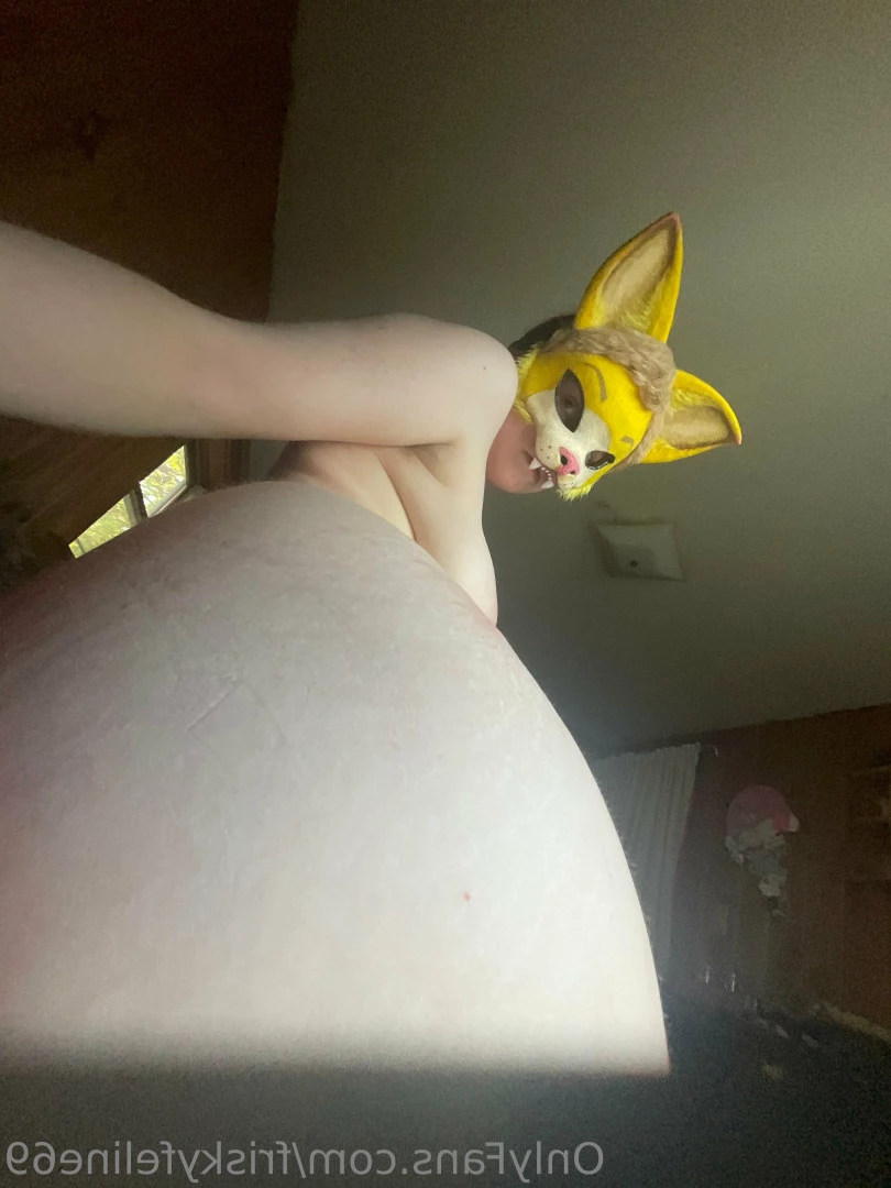 THE frisky feline [ friskyfeline69 ] Onlyfans leaked photo 7063436 on Hotleaks.tv