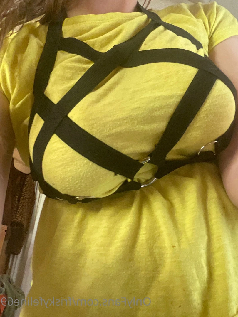 THE frisky feline [ friskyfeline69 ] Onlyfans leaked photo 7064974 on Hotleaks.tv