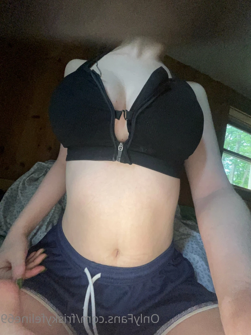 THE frisky feline [ friskyfeline69 ] Onlyfans leaked photo 7066320 on Hotleaks.tv