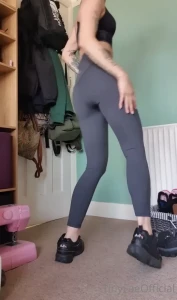 7599393