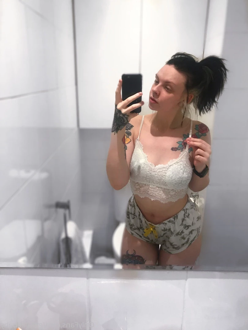 gemiinibaby Onlyfans leaked photo 7240039 on Hotleaks.tv