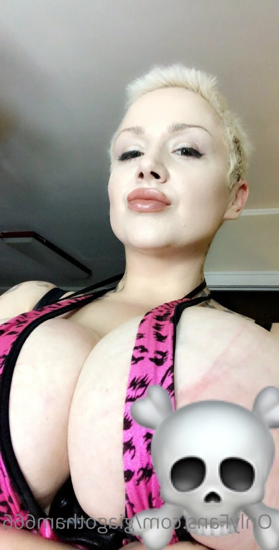 Gia Gotham - Alt/Cosplay | PPV | Free [ giagotham666 ] Onlyfans leaked photo 7155751 on Hotleaks.tv