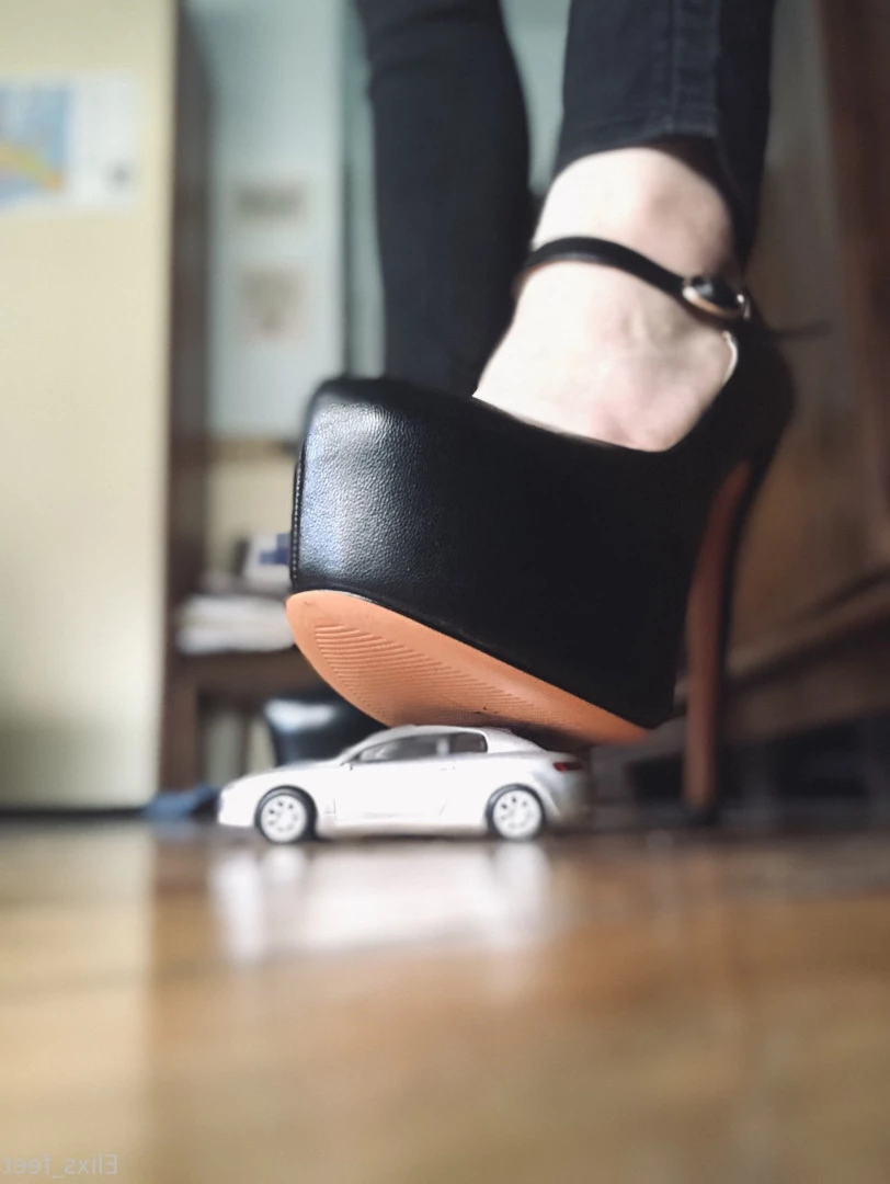 Giantess Elixs [ giantesselixs ] Onlyfans leaked photo 7451745 on Hotleaks.tv