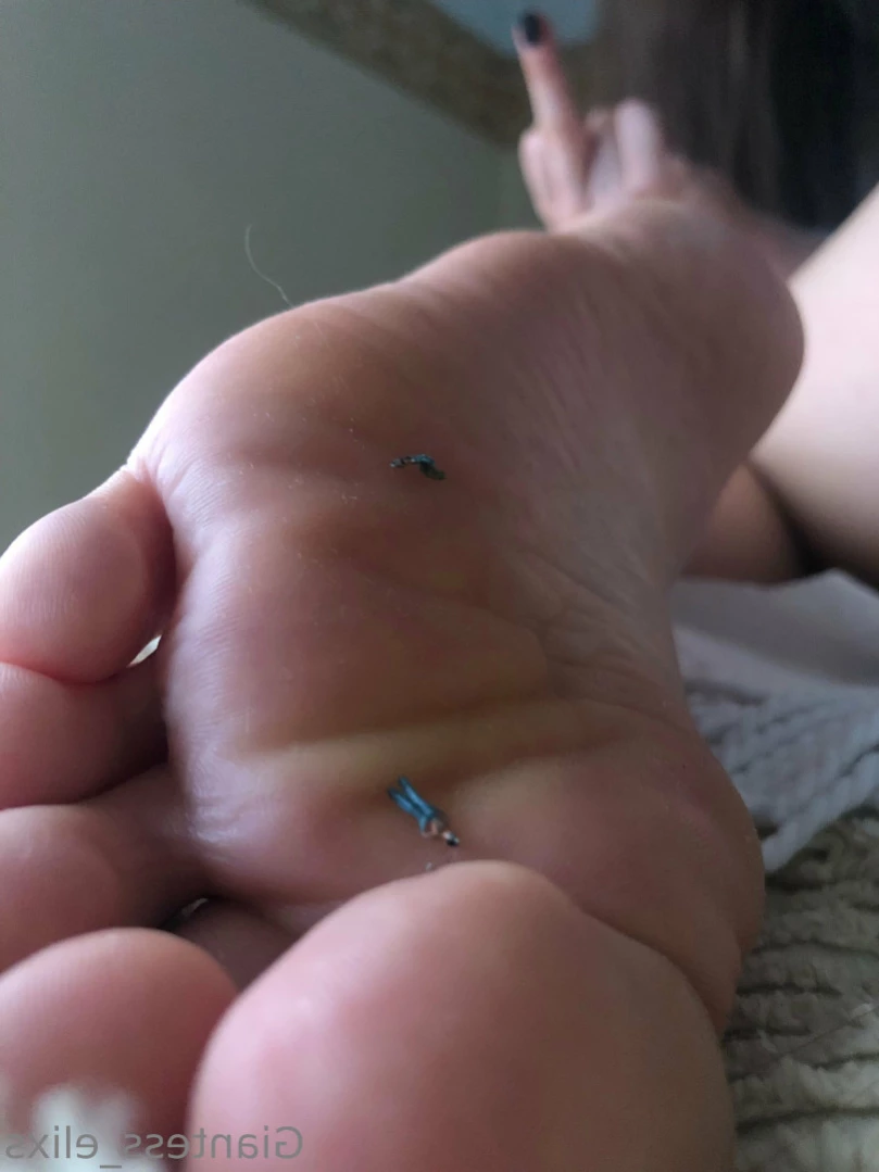 Giantess Elixs [ giantesselixs ] Onlyfans leaked photo 13937933 on Hotleaks.tv