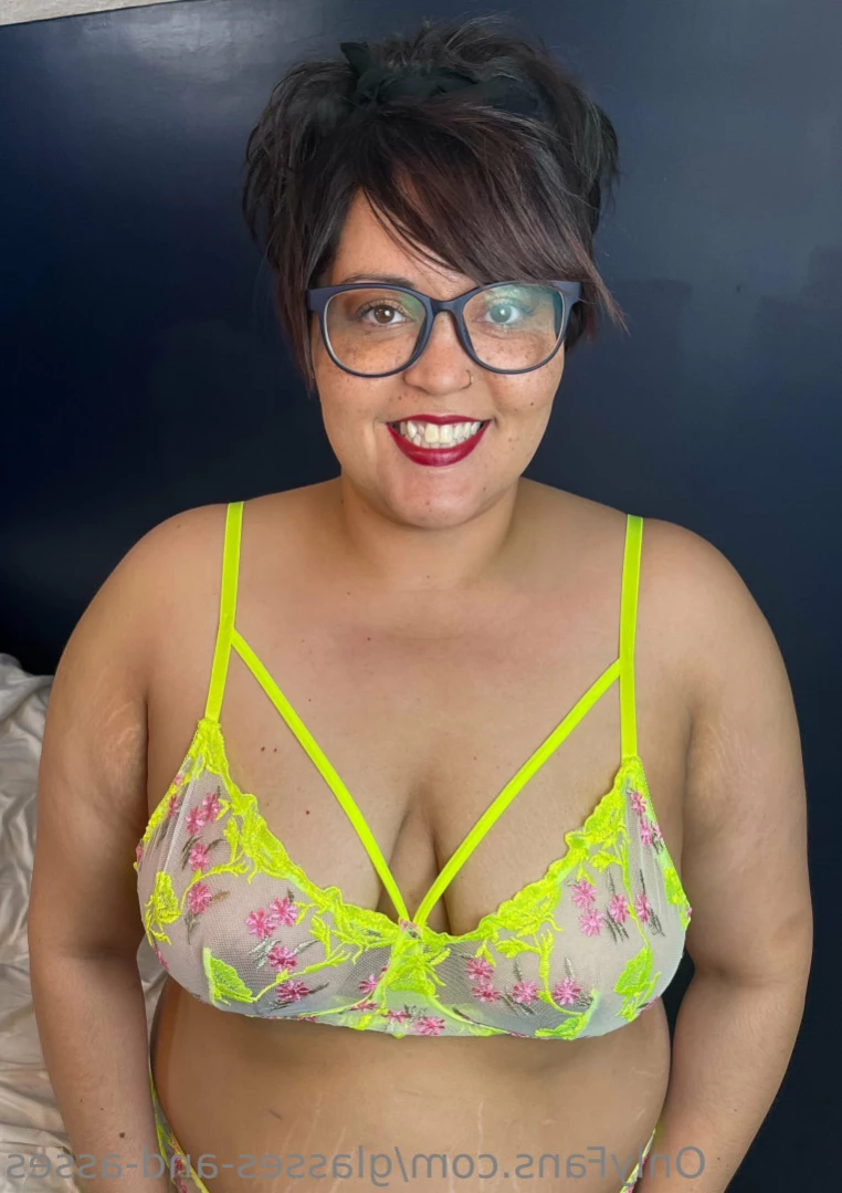 glasses-and-asses Onlyfans leaked photo 11051197 on Hotleaks.tv