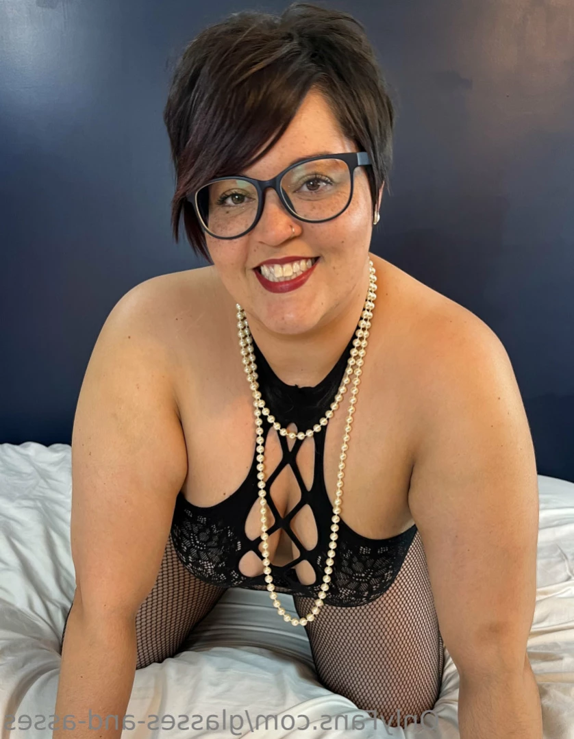 glasses-and-asses Onlyfans leaked photo 11051289 on Hotleaks.tv