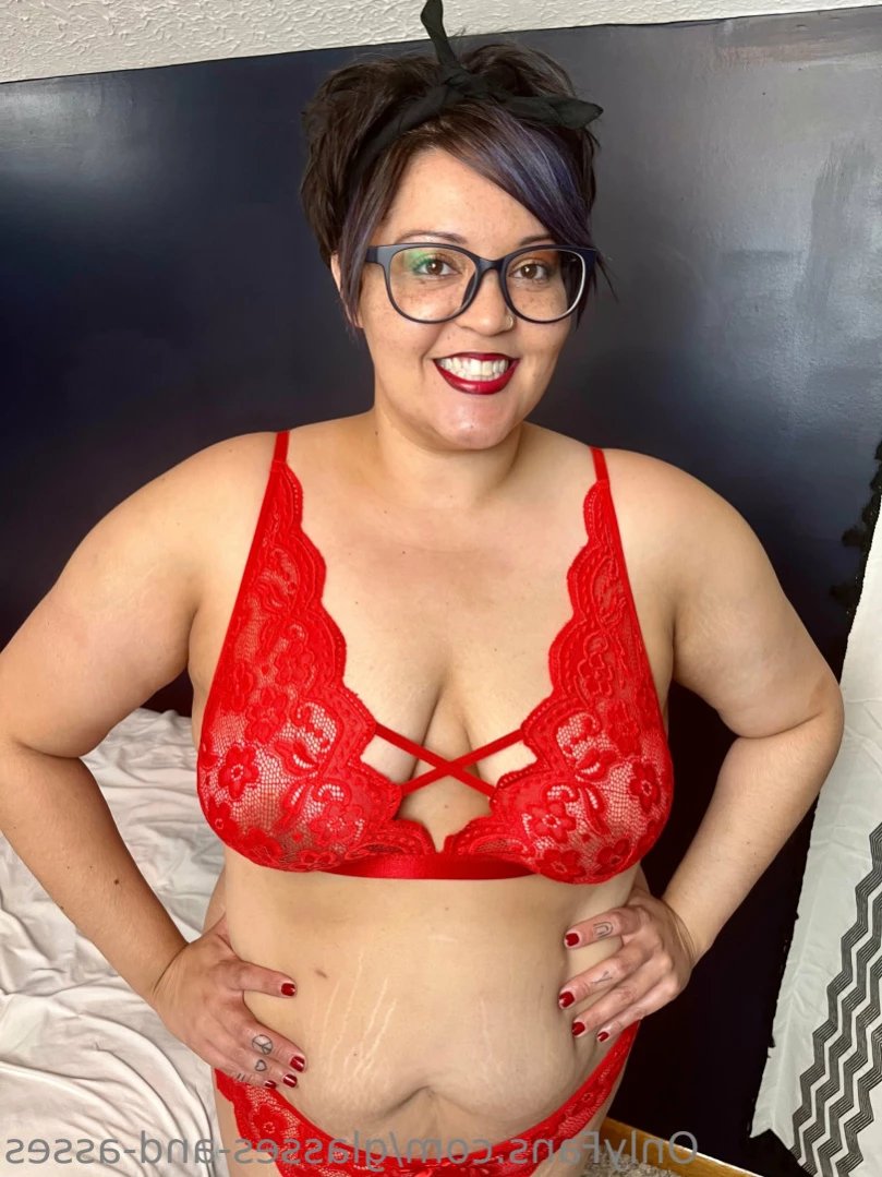 glasses-and-asses Onlyfans leaked photo 11051384 on Hotleaks.tv